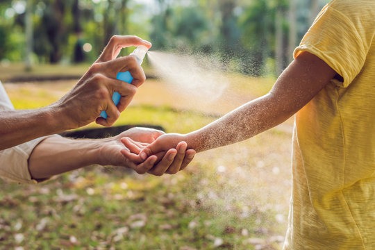 اسپری ضدآفتاب مدیفارما اصل
