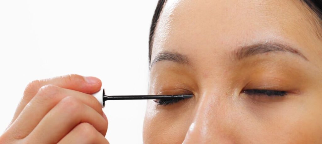 سرم تقویت کننده مژه و ابرو اوردینری مولتی پپتید کانادا